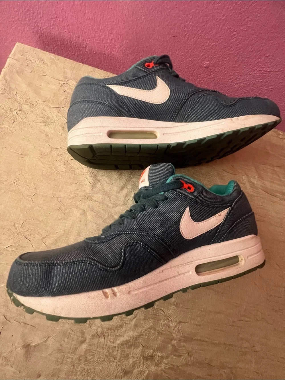 Nike Air Max 1 Essential Obsidian Light Bone Men’s Size 10 512033-414